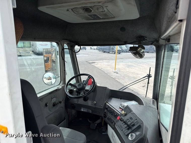 image for item YA5038 Kalmar  Ottawa T2 yard truck