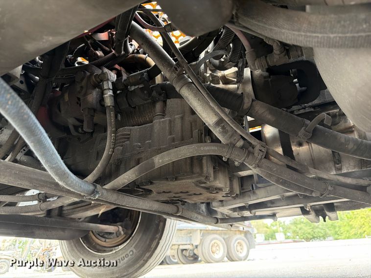 image for item YA5038 Kalmar  Ottawa T2 yard truck