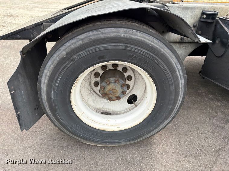 image for item YA5038 Kalmar  Ottawa T2 yard truck