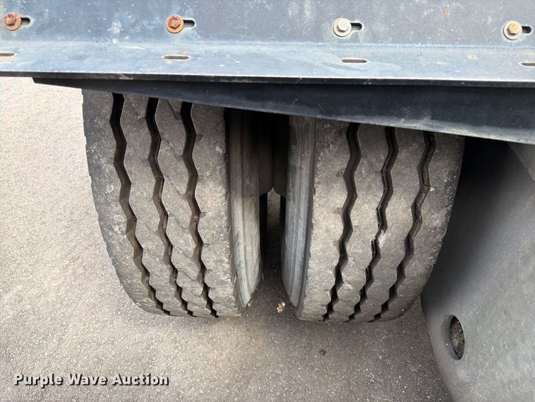 image for item YA5038 Kalmar  Ottawa T2 yard truck