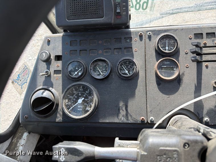 image for item YA5040 2008 Ottawa Spotter yard truck