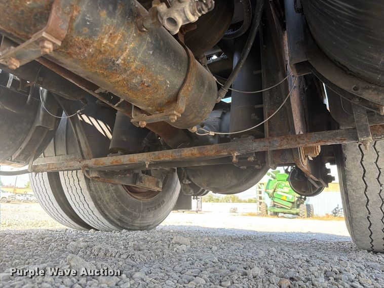 image for item YA5040 2008 Ottawa Spotter yard truck