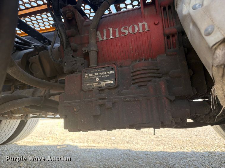 image for item YA5040 2008 Ottawa Spotter yard truck