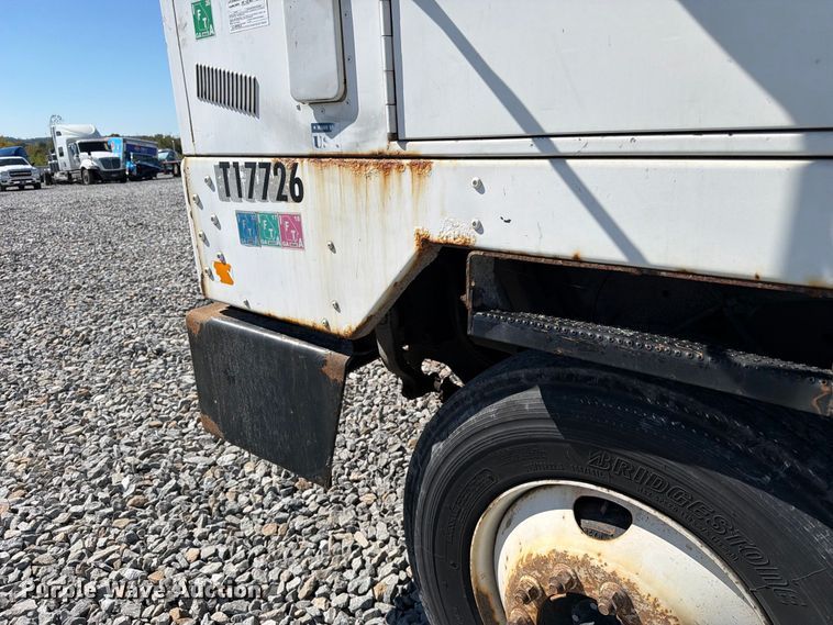 image for item YA5042 2007 Kalmar Ottawa yard truck