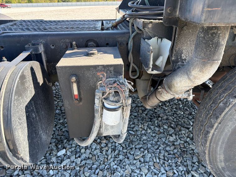 image for item YA5042 2007 Kalmar Ottawa yard truck