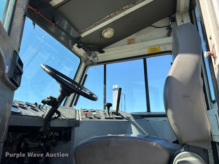 image for item YA5042 2007 Kalmar Ottawa yard truck