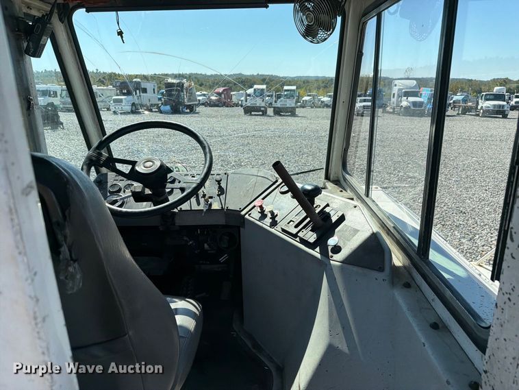 image for item YA5042 2007 Kalmar Ottawa yard truck