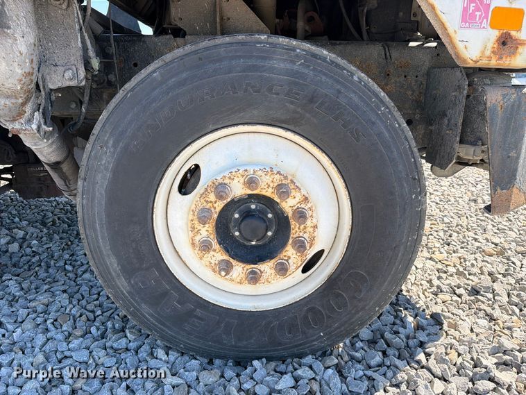 image for item YA5042 2007 Kalmar Ottawa yard truck