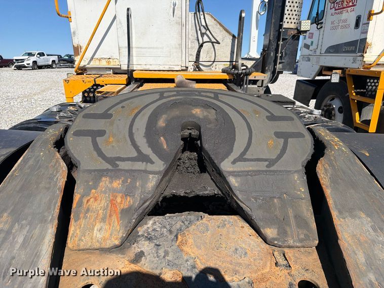 image for item YA5045 2010 Kalmar Ottawa yard truck