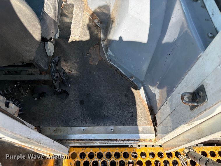 image for item YA5045 2010 Kalmar Ottawa yard truck