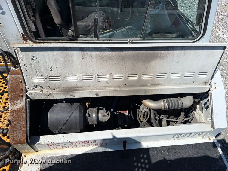 image for item YA5045 2010 Kalmar Ottawa yard truck