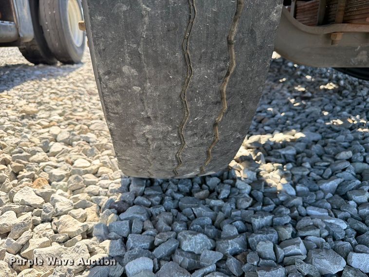 image for item YA5045 2010 Kalmar Ottawa yard truck