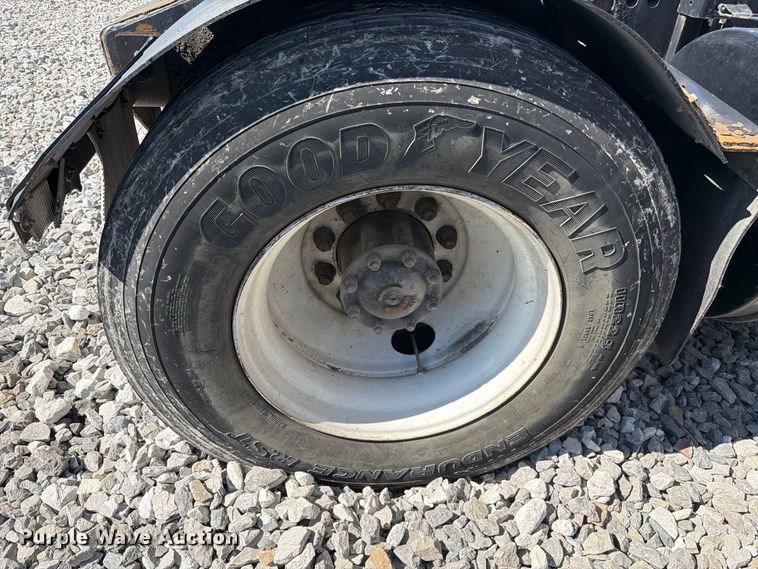 image for item YA5045 2010 Kalmar Ottawa yard truck