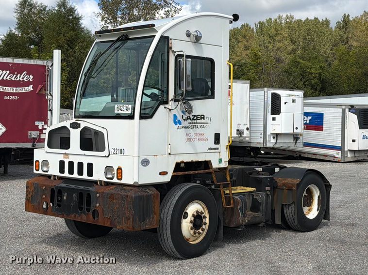 image for item YA5048 2017 Autocar X Spotter yard truck