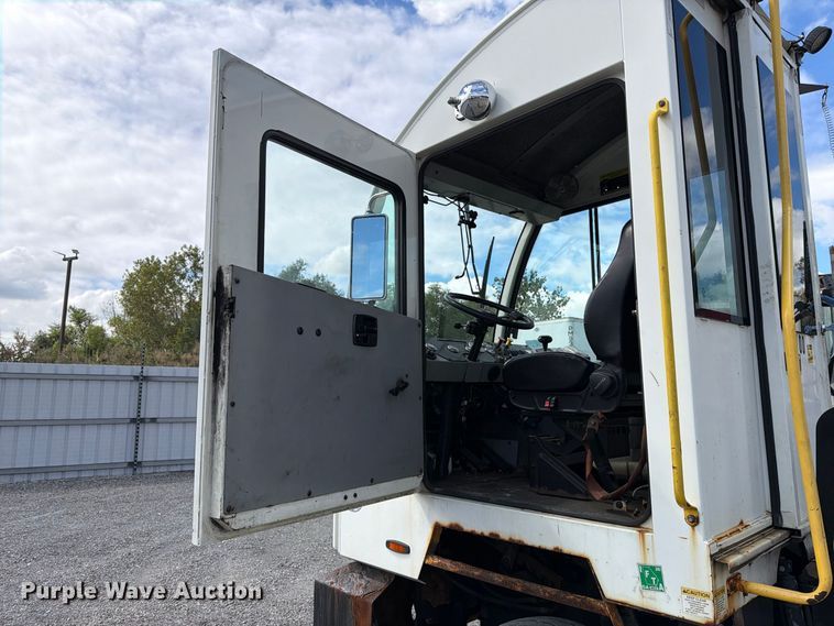 image for item YA5048 2017 Autocar X Spotter yard truck