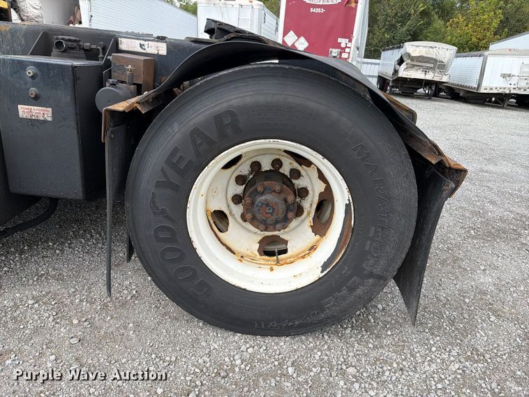 image for item YA5048 2017 Autocar X Spotter yard truck