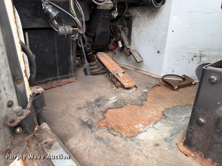 image for item YA5049 2013 Kalmar Ottawa yard truck