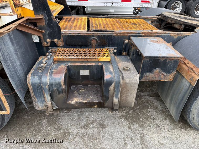 image for item YA5051 2014 Capacity Vista Car yard truck