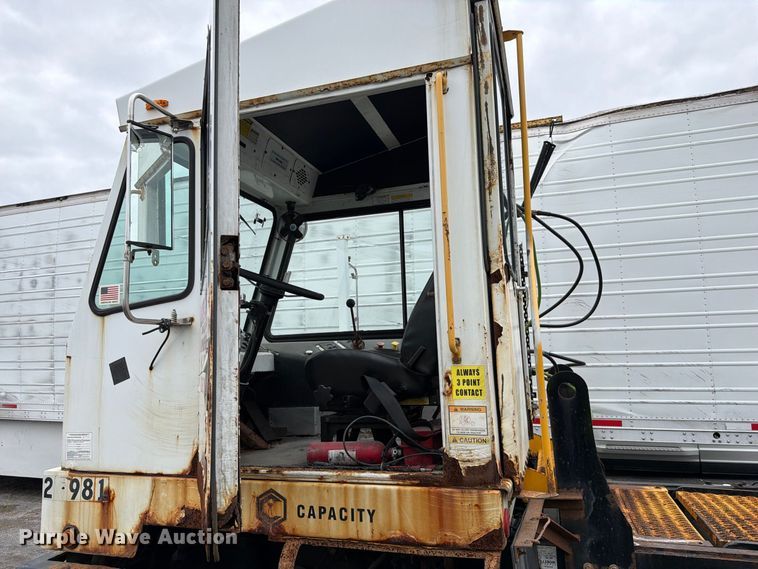 image for item YA5051 2014 Capacity Vista Car yard truck