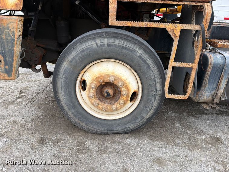 image for item YA5051 2014 Capacity Vista Car yard truck