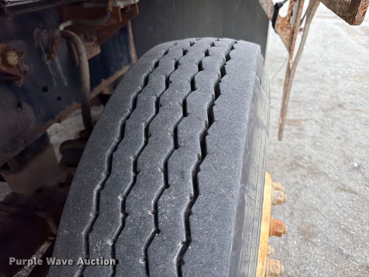 image for item YA5051 2014 Capacity Vista Car yard truck