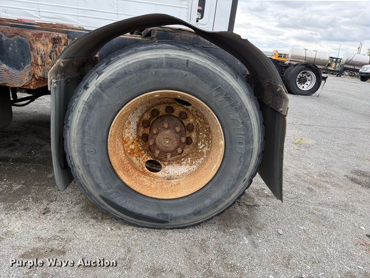 image for item YA5051 2014 Capacity Vista Car yard truck