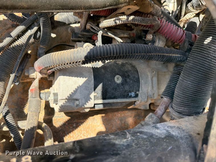image for item YA5066 2007 Freightliner FLD132 semi truck