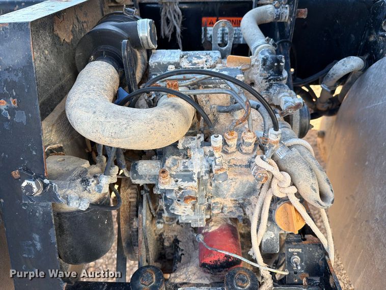 image for item YA5066 2007 Freightliner FLD132 semi truck