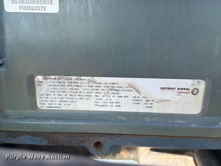 image for item YA5066 2007 Freightliner FLD132 semi truck