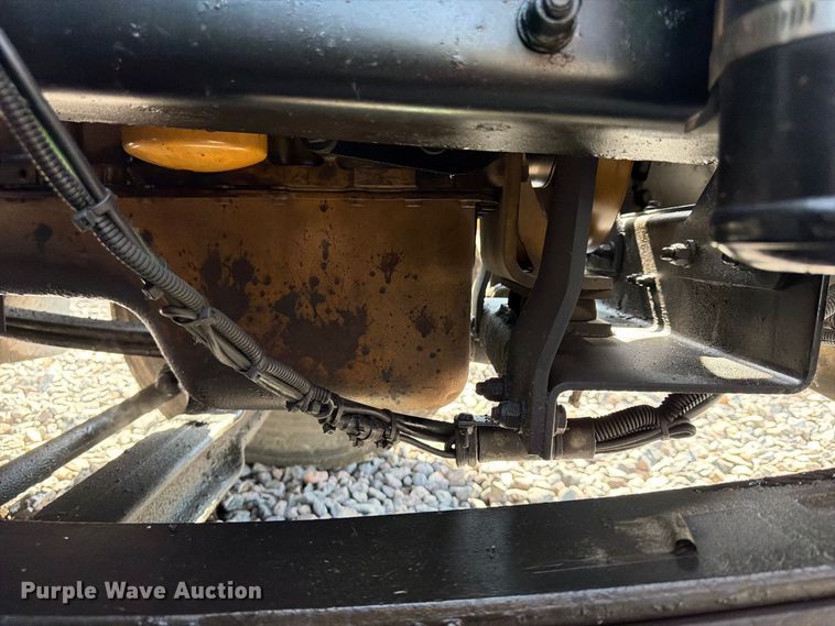 image for item YA5077 2005 Kenworth T300 hook lift truck