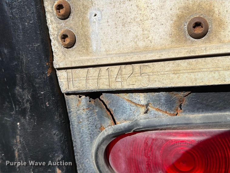 image for item YA5098 2002 Wabash DVCVHPC dry van trailer
