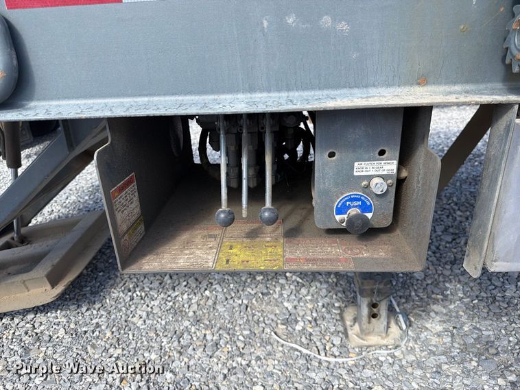image for item YA5124 2020 Trail-eze TE12CF tilt deck equipment trailer