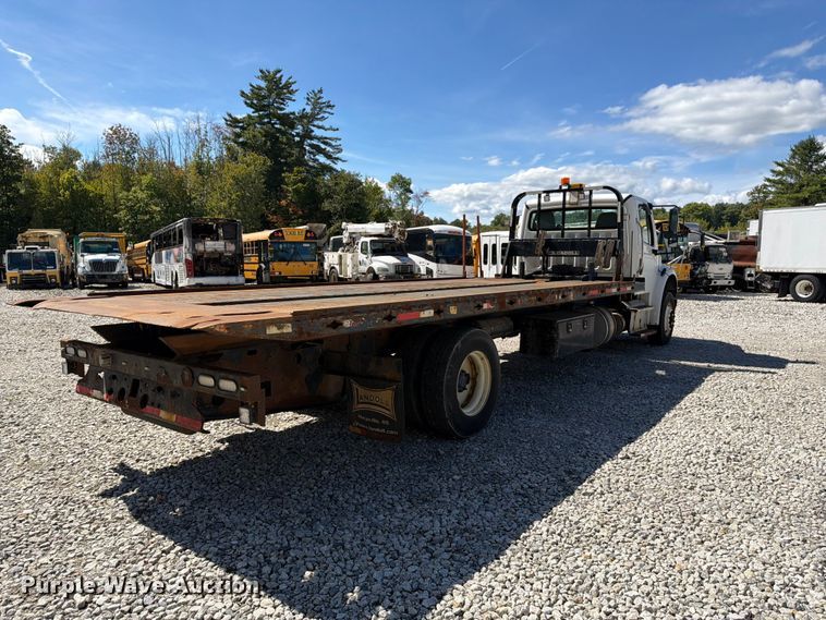 image for item YA5128 2018 Freightliner Business Class M2 rollback truck