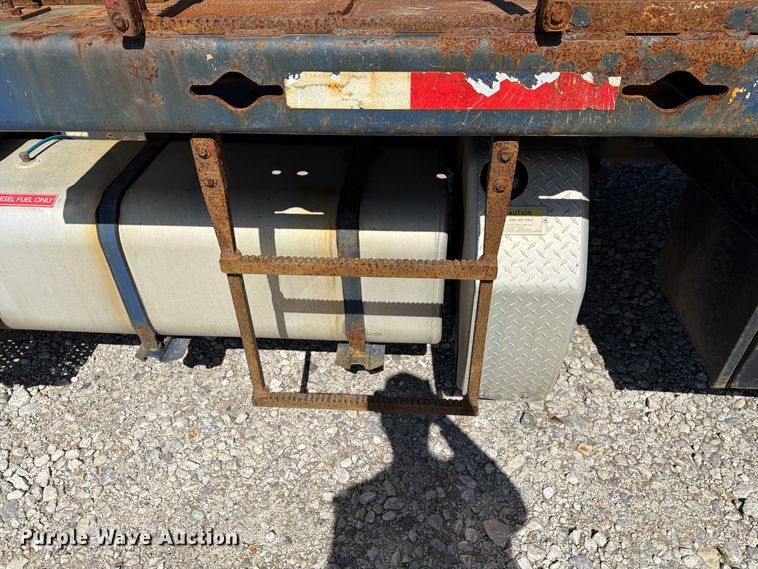 image for item YA5128 2018 Freightliner Business Class M2 rollback truck