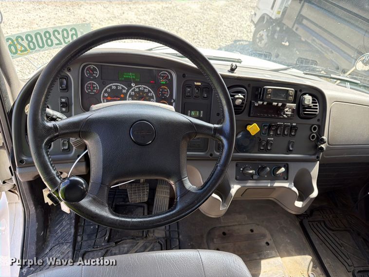 image for item YA5128 2018 Freightliner Business Class M2 rollback truck
