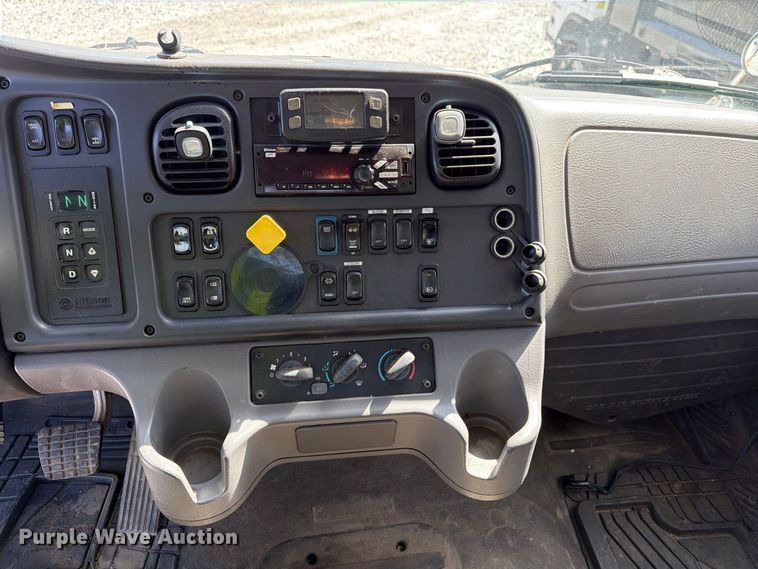 image for item YA5128 2018 Freightliner Business Class M2 rollback truck
