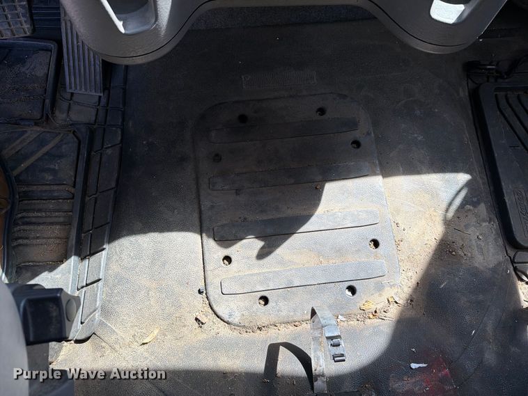 image for item YA5128 2018 Freightliner Business Class M2 rollback truck