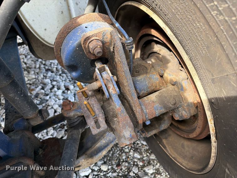 image for item YA5128 2018 Freightliner Business Class M2 rollback truck
