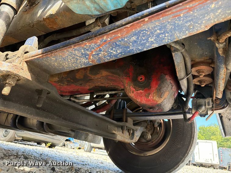 image for item YA5128 2018 Freightliner Business Class M2 rollback truck