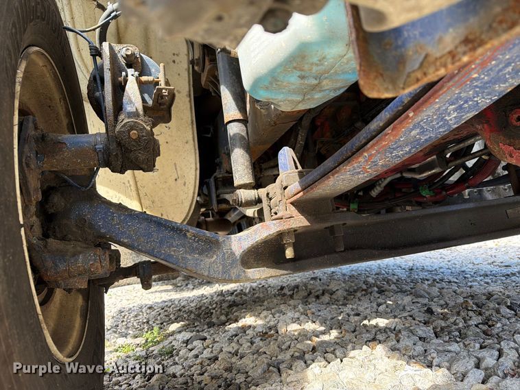 image for item YA5128 2018 Freightliner Business Class M2 rollback truck