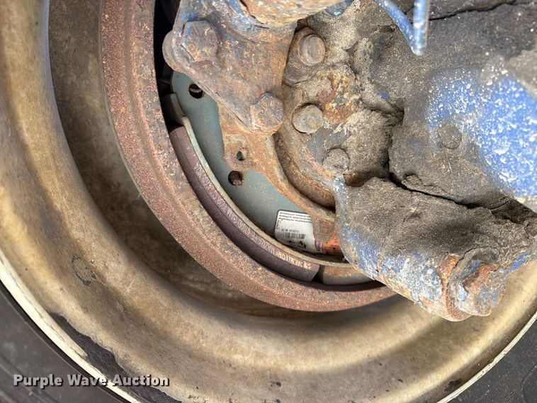 image for item YA5128 2018 Freightliner Business Class M2 rollback truck