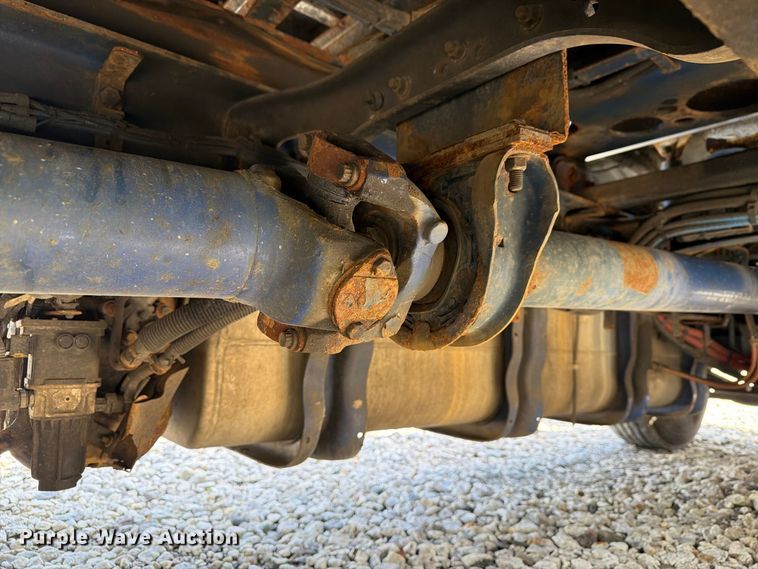 image for item YA5128 2018 Freightliner Business Class M2 rollback truck