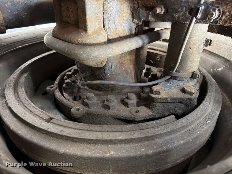 image for item YA5128 2018 Freightliner Business Class M2 rollback truck