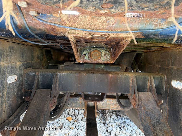 image for item YA5128 2018 Freightliner Business Class M2 rollback truck