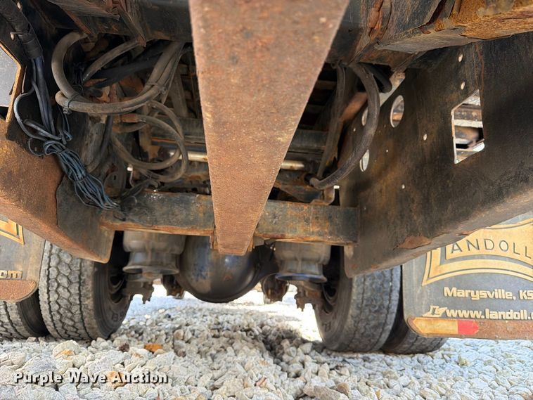 image for item YA5128 2018 Freightliner Business Class M2 rollback truck