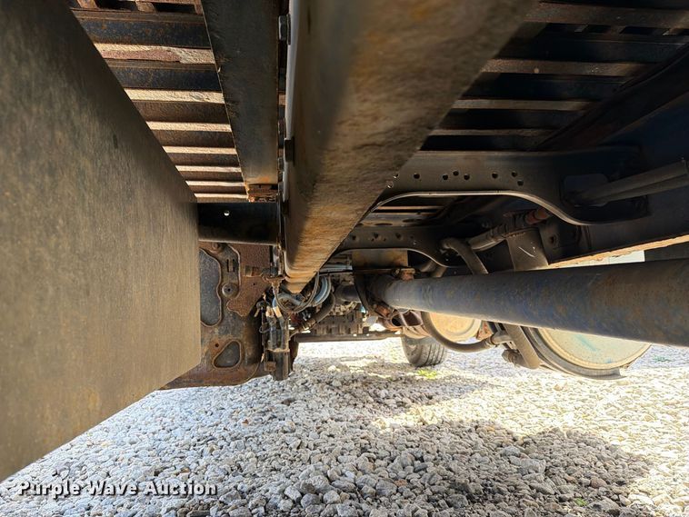 image for item YA5128 2018 Freightliner Business Class M2 rollback truck