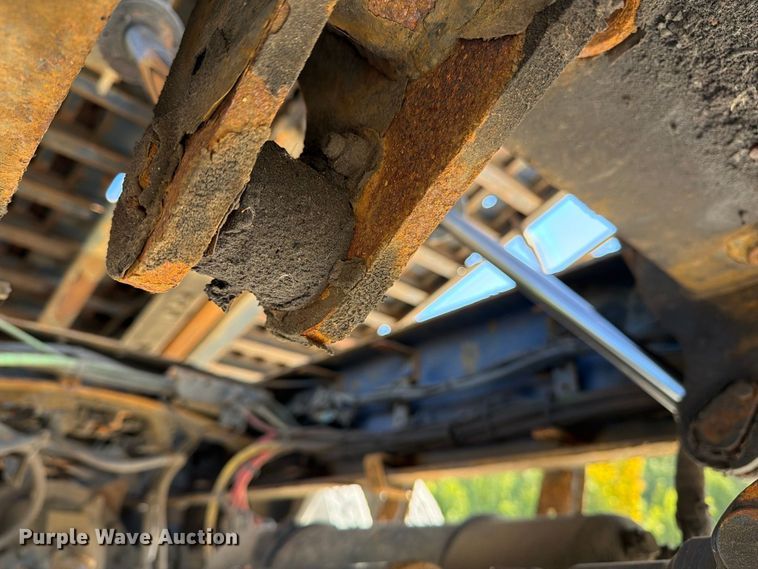 image for item YA5128 2018 Freightliner Business Class M2 rollback truck