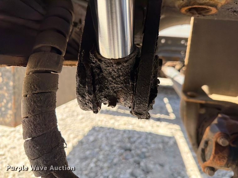 image for item YA5128 2018 Freightliner Business Class M2 rollback truck