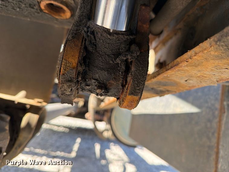 image for item YA5128 2018 Freightliner Business Class M2 rollback truck