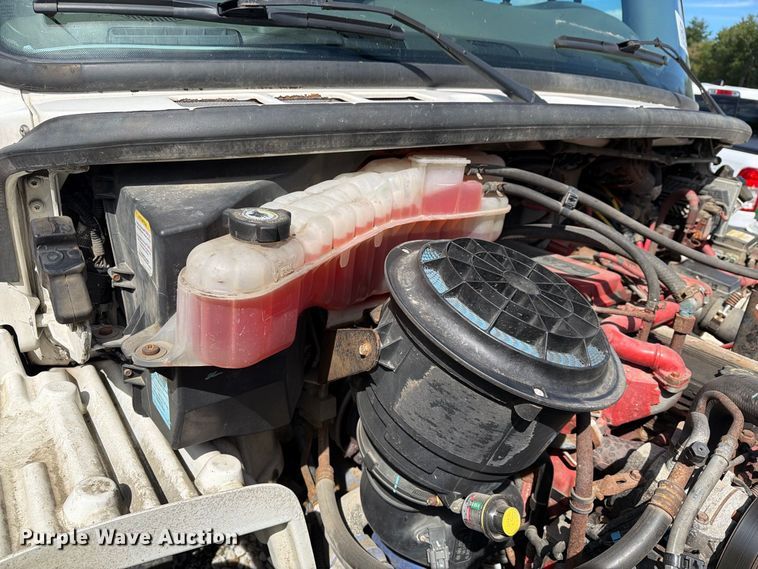 image for item YA5128 2018 Freightliner Business Class M2 rollback truck